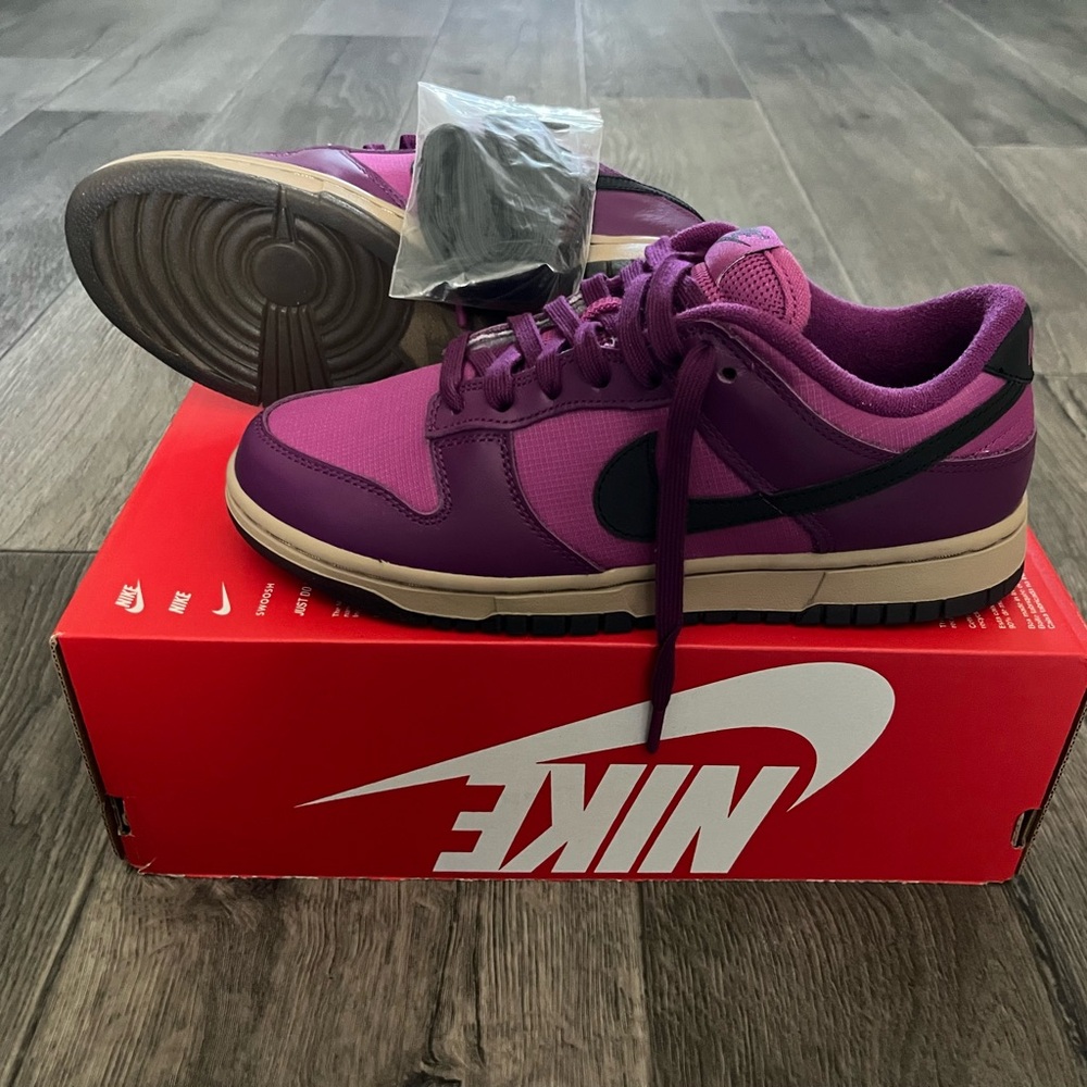 Nike Dunks Vo-tech black ⬛️& Fuchsia🟪